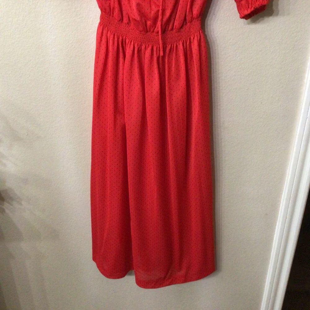 Vintage Strait  lane dress. Red with navy polka dots. Size 8 - Picture 2 of 9